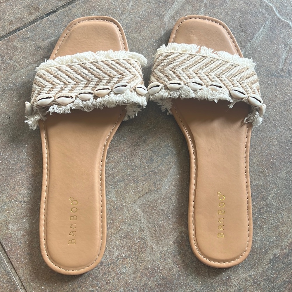 Bamboo Seashell Sandals